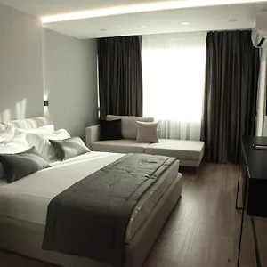 L'hotel 3*, Tirana Albanië