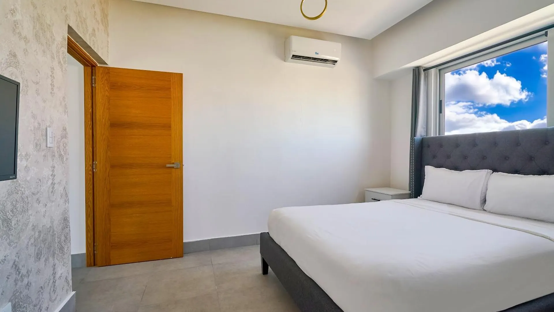 Central Suites Tower Santo Domingo 0*,