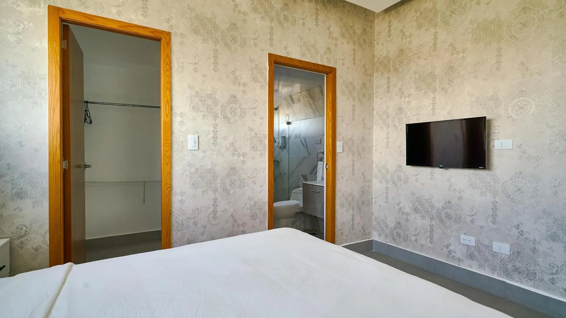 アパートホテル Central Suites Tower サントドミンゴ ドミニカ共和国