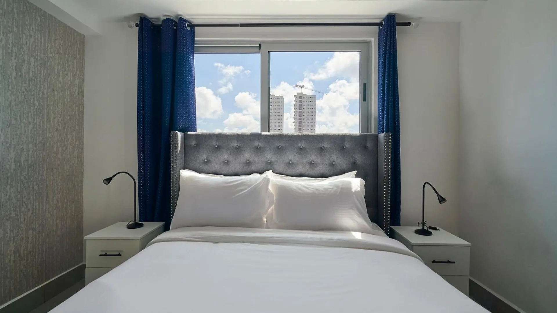 Central Suites Tower サントドミンゴ アパートホテル